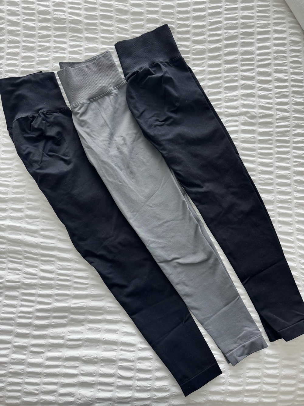 High-Waist Butt-Lifting Leggings - Black & Gray